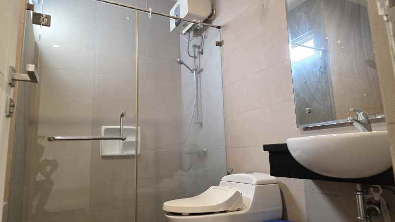 dijual rumah cluster asera one kota