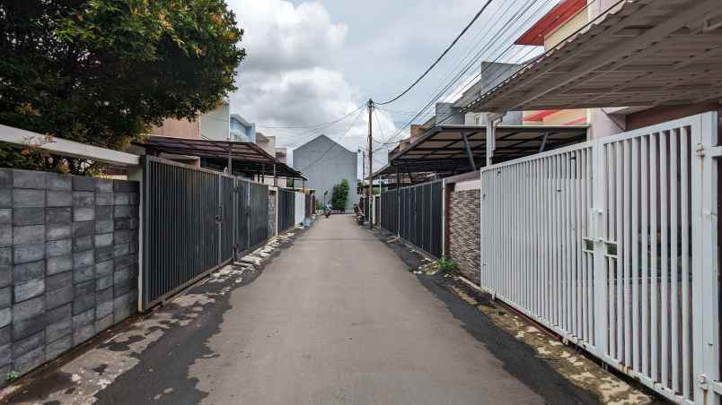 dijual rumah cluster kejaksaan kav 89 kreo