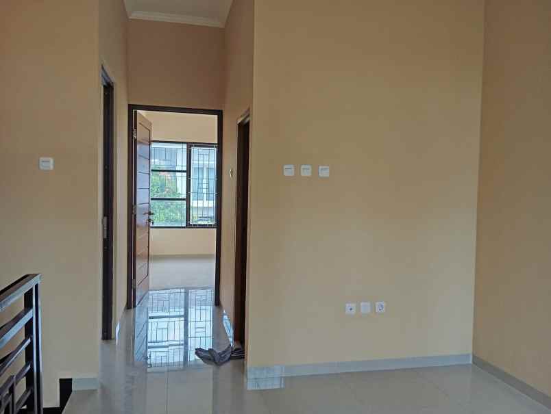 dijual rumah cluster kejaksaan kav 89 kreo