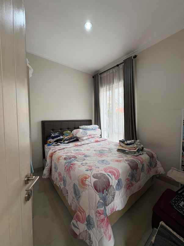 dijual rumah cluster milano village