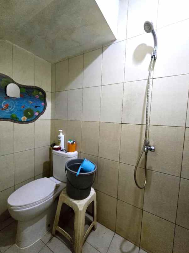 dijual rumah cluster thames jgc jakarta