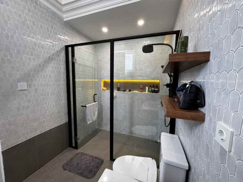 dijual rumah cluster vernonia