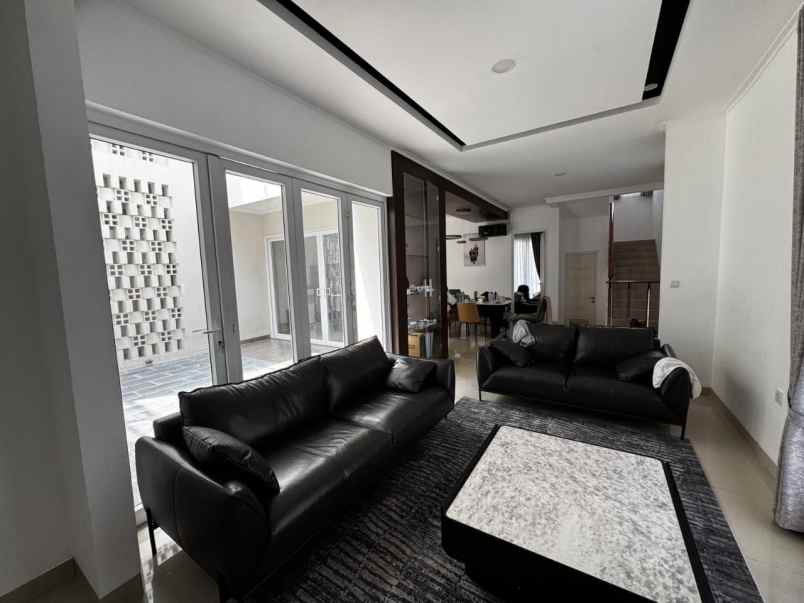 dijual rumah cluster vernonia