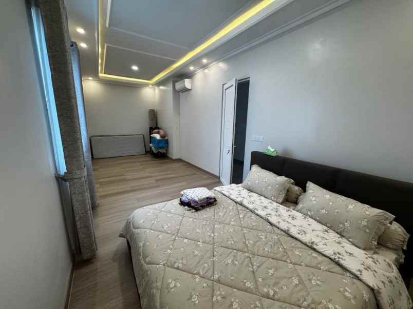 dijual rumah cluster vernonia