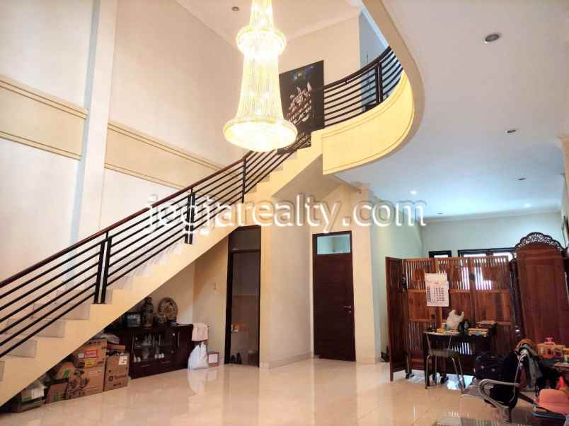 dijual rumah condongcatur depok sleman