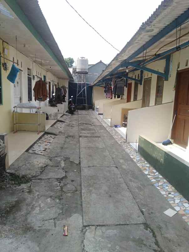 dijual rumah dan kontrakan 70 pintu lokasi strategis