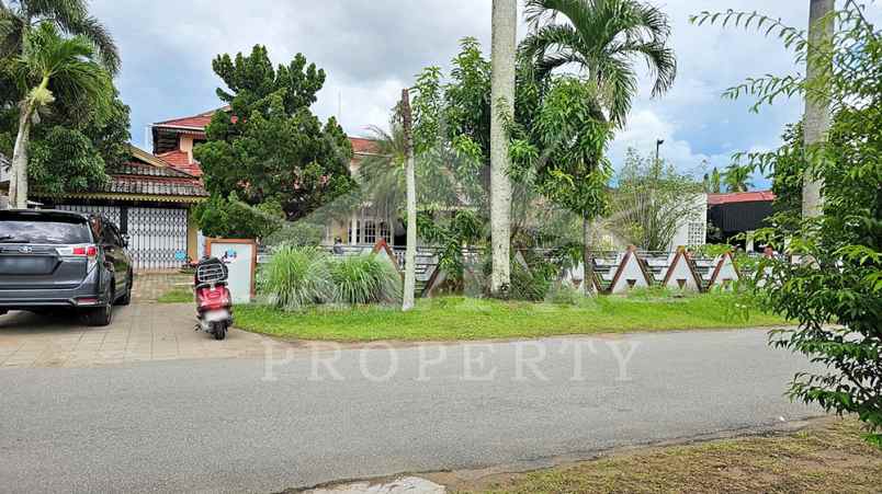 dijual rumah dan tanah strategis akcaya pontianak