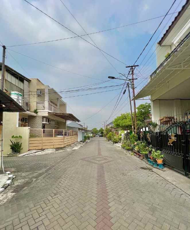 dijual rumah darmo indah selatan