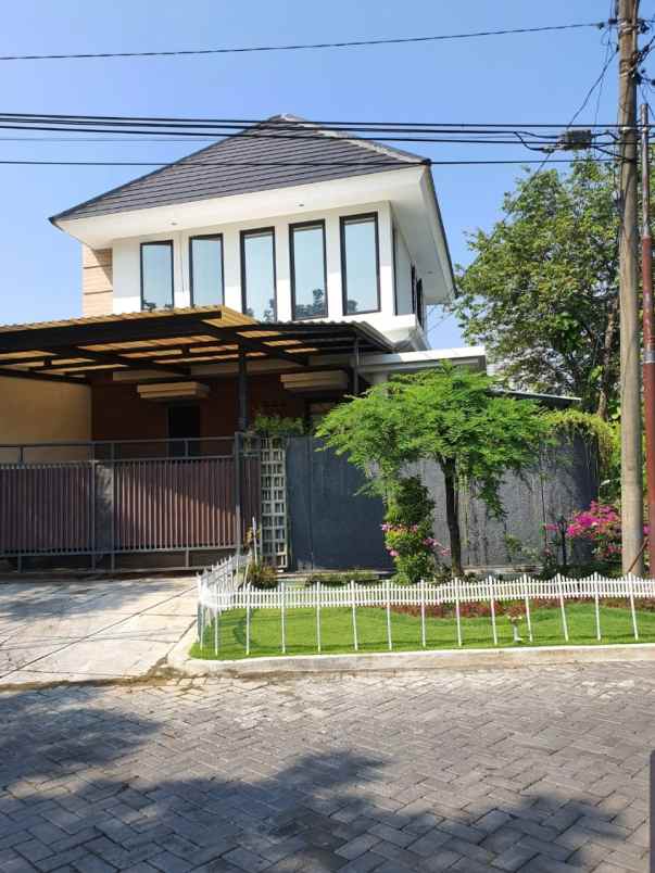 dijual rumah darmo sentosa raya jajar