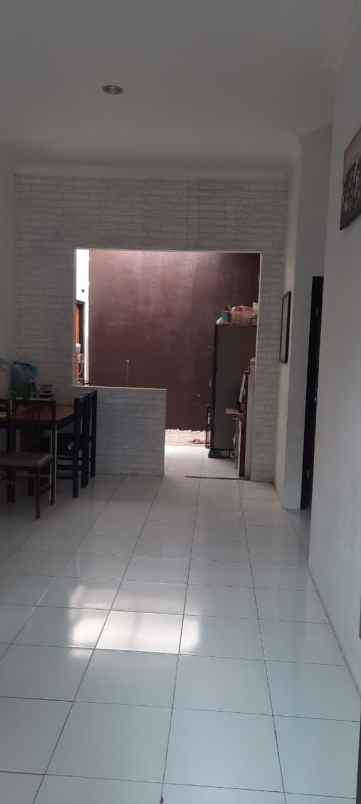 dijual rumah di dalam cluster kota