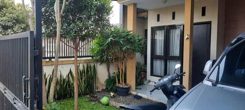 dijual rumah di dalam cluster kota