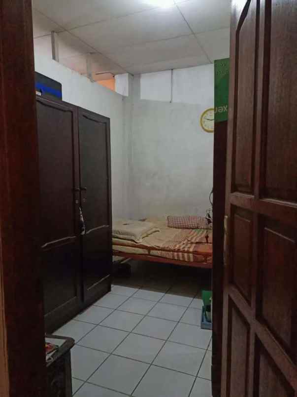 dijual rumah duren sawit