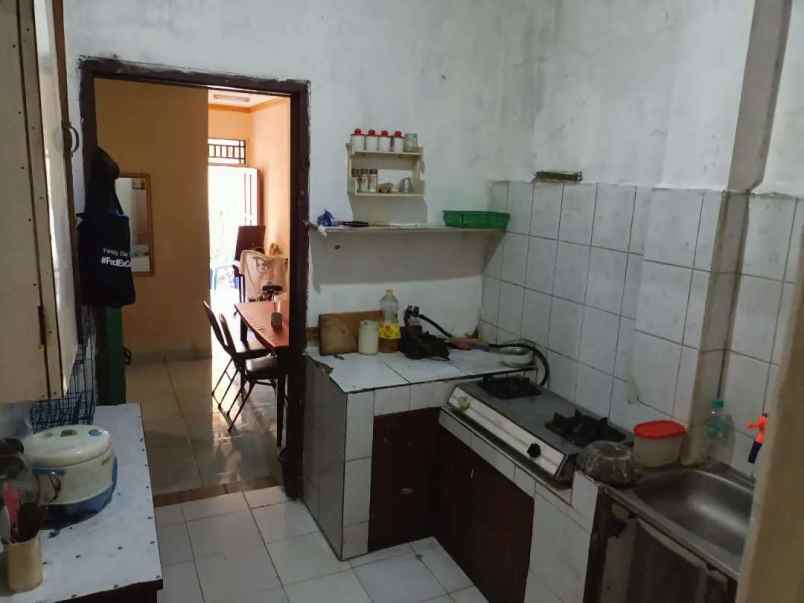 dijual rumah duren sawit