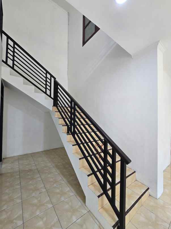 dijual rumah duren sawit jaktim