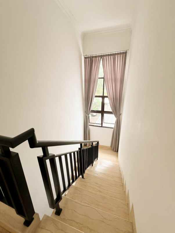 dijual rumah duren tiga pancoran