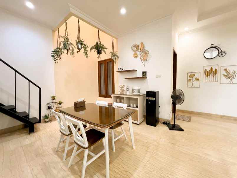 dijual rumah duren tiga pancoran