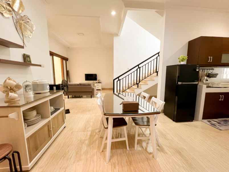 dijual rumah duren tiga pancoran