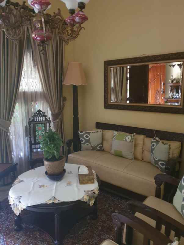 dijual rumah eknik cinere depok