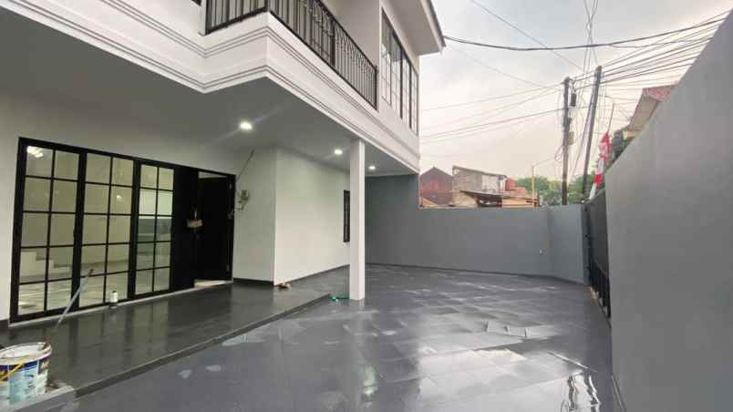 dijual rumah fatmawati