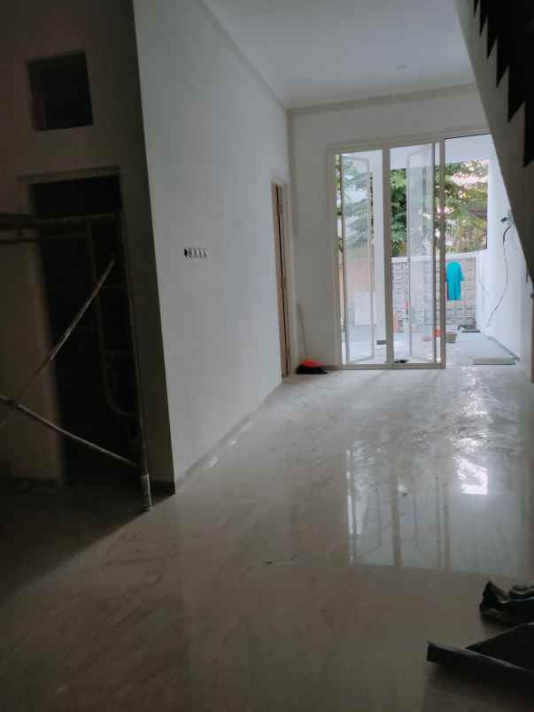 dijual rumah gading panta