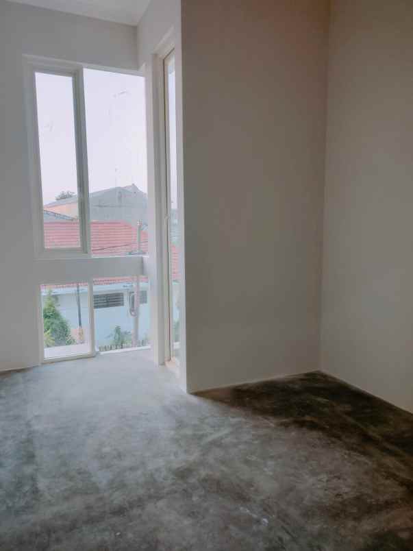 dijual rumah gading pantai