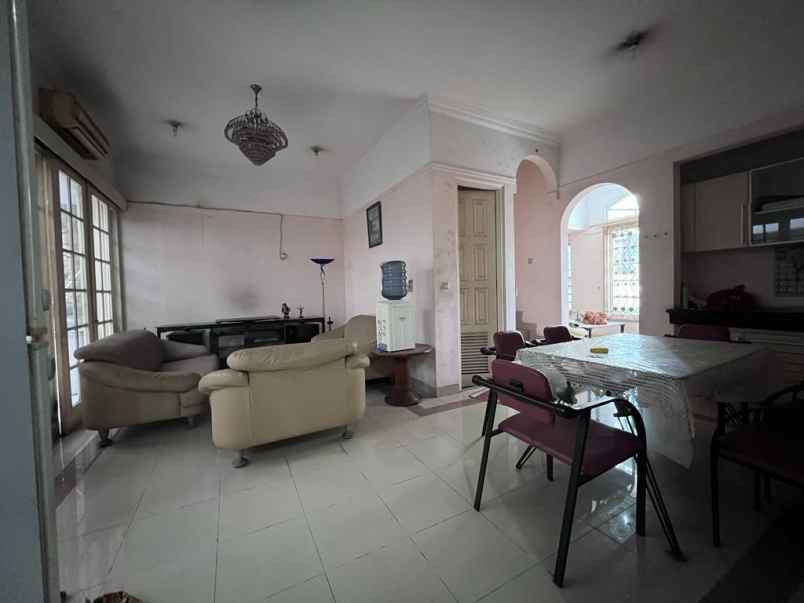 dijual rumah gading riviera