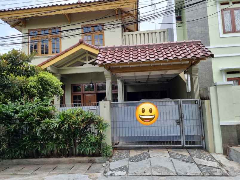 dijual rumah gandaria