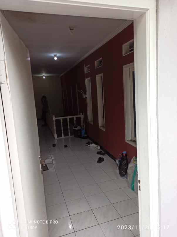 dijual rumah gang h tahyati