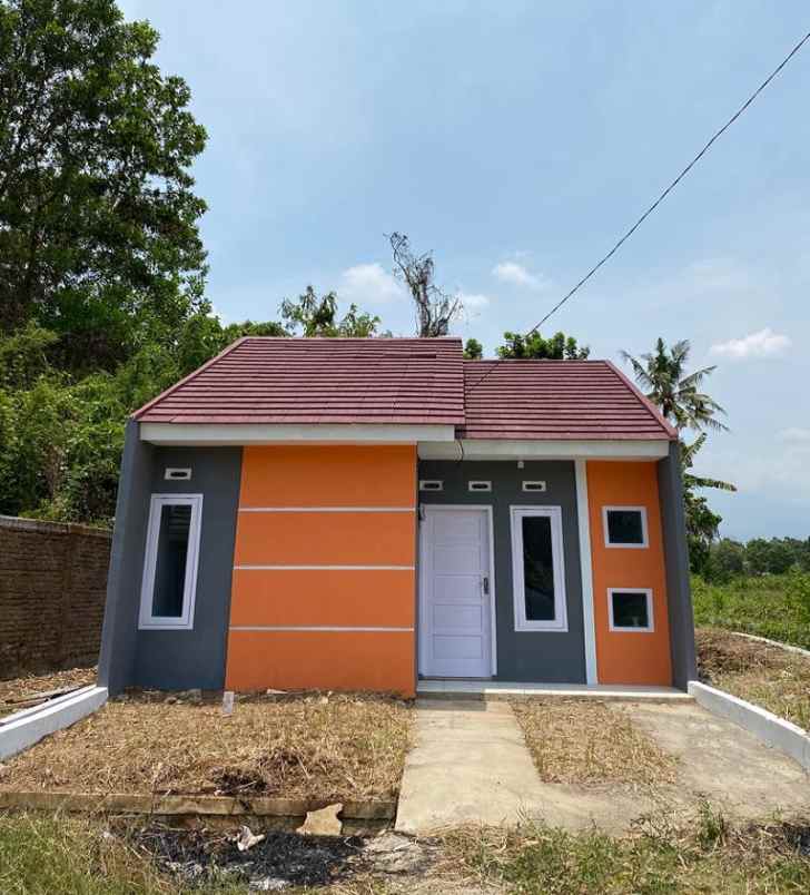 dijual rumah getasan kec depok kab