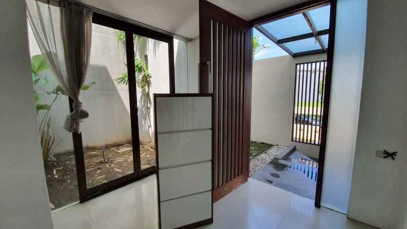 dijual rumah graha family dukuh pakis