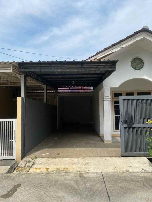 dijual rumah grand galaxy jaka setia