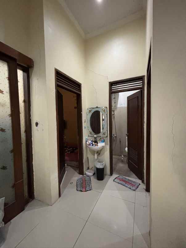 dijual rumah gumung batu