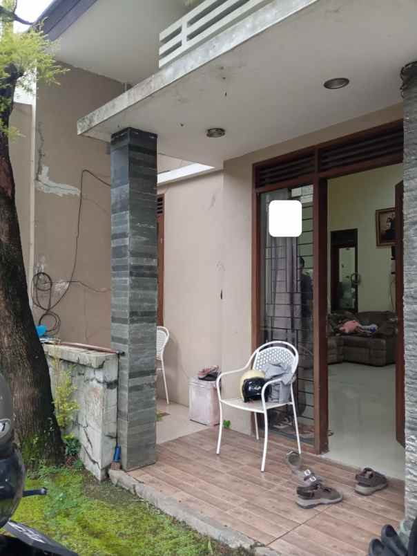 dijual rumah gumung batu