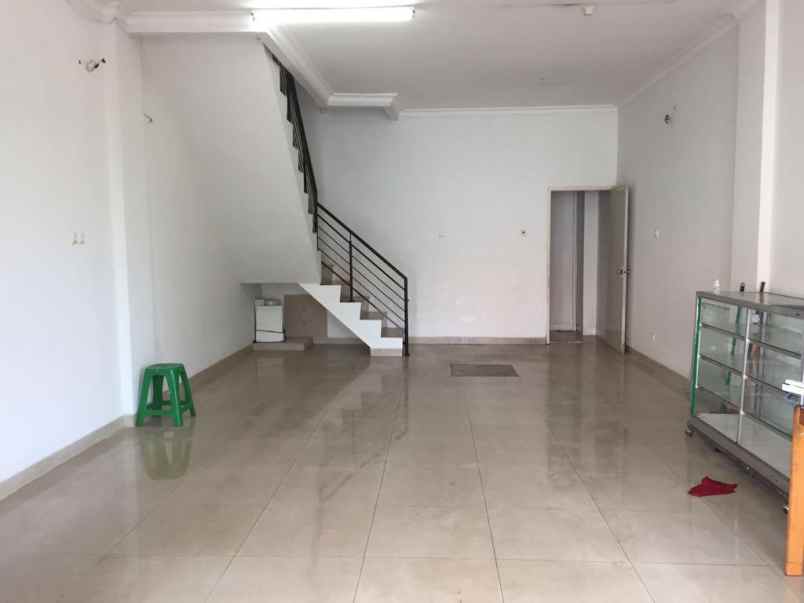 dijual rumah harapan indah