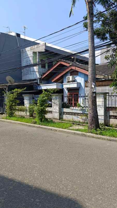 dijual rumah harapan indah