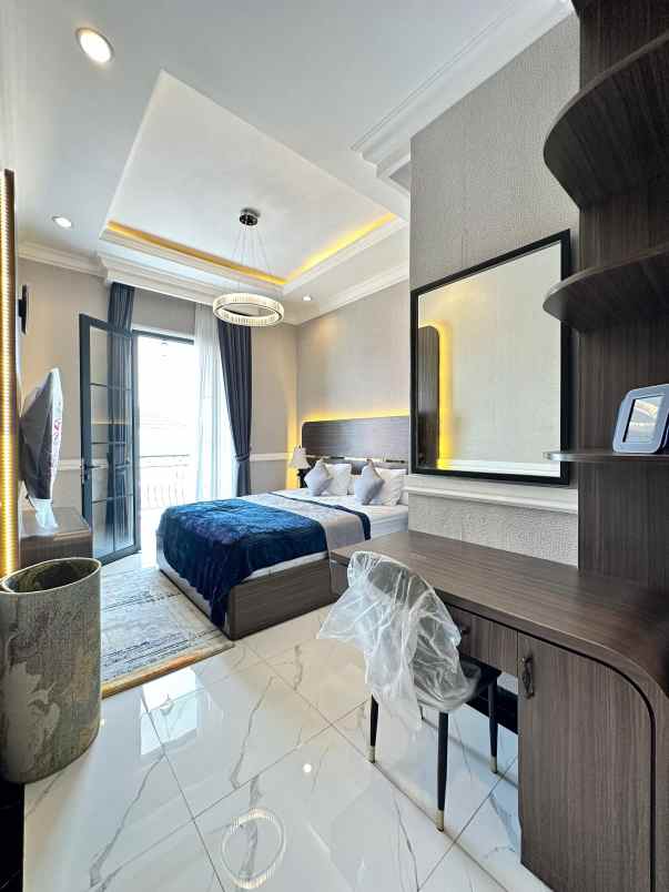 dijual rumah jagakarsa