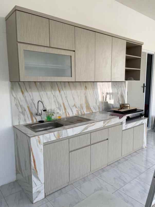 dijual rumah jakarta garden city