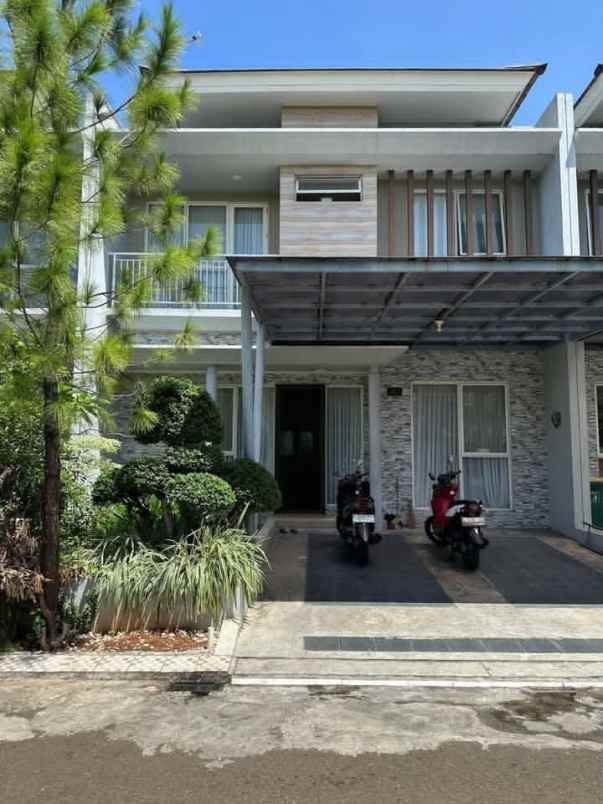 dijual rumah jakarta garden city