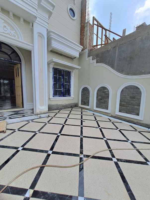 dijual rumah jalan benda jagakarsa