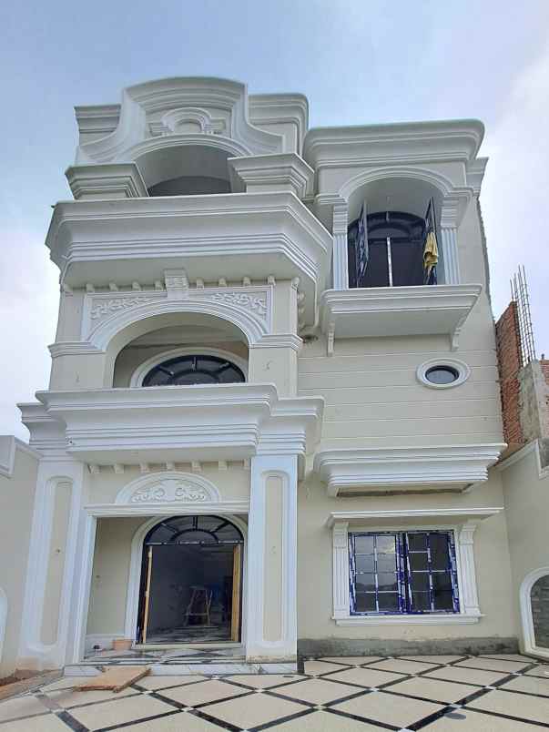 dijual rumah jalan benda jagakarsa