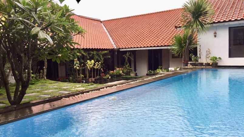 dijual rumah jalan cibaligo bandung barat