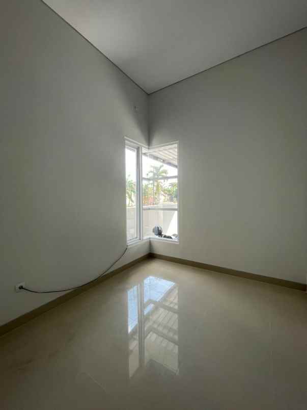 dijual rumah jalan kaliurang km 10