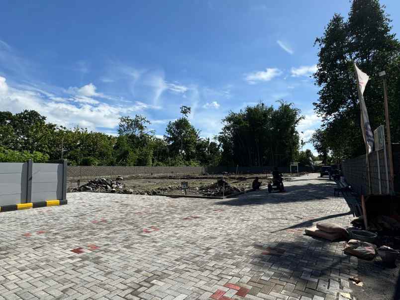 dijual rumah jalan kaliurang km 12 5