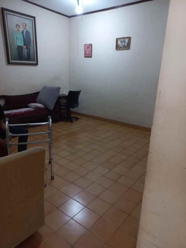 dijual rumah jalan kebagusan 1