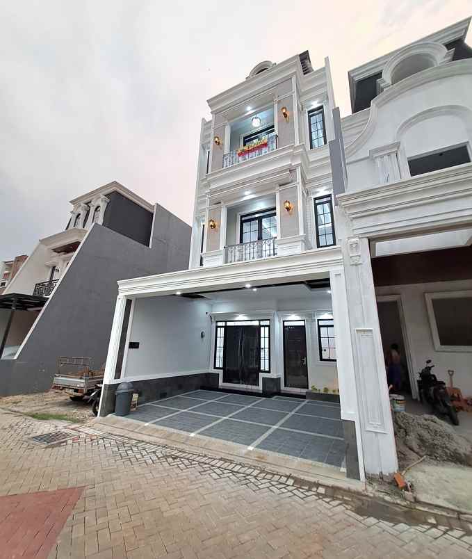 dijual rumah jalan kecapi jagakarsa