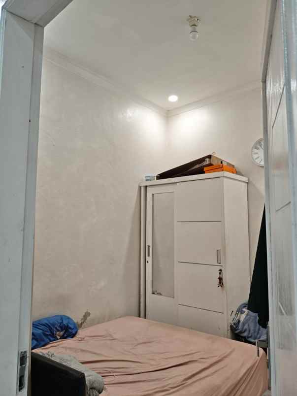 dijual rumah jalan leuwigajah