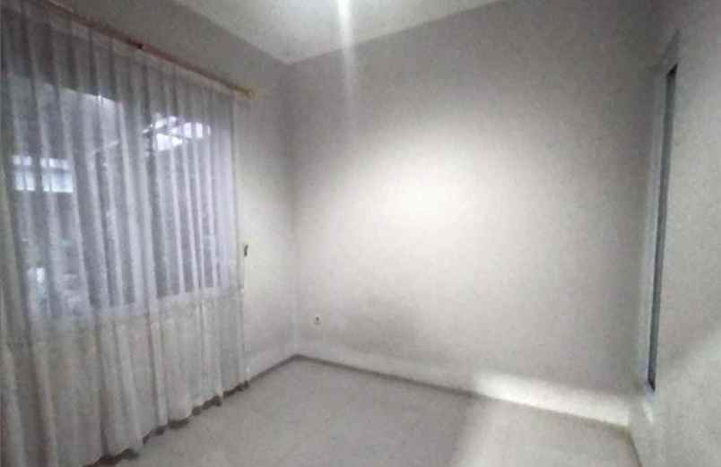 dijual rumah jalan raya pinang pamulang