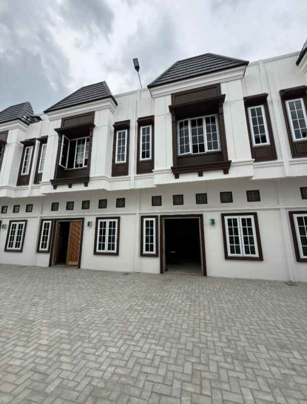 dijual rumah jalan sei batu gingging