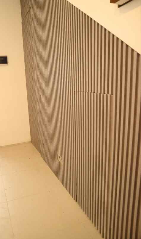 dijual rumah jalan wiyung praja