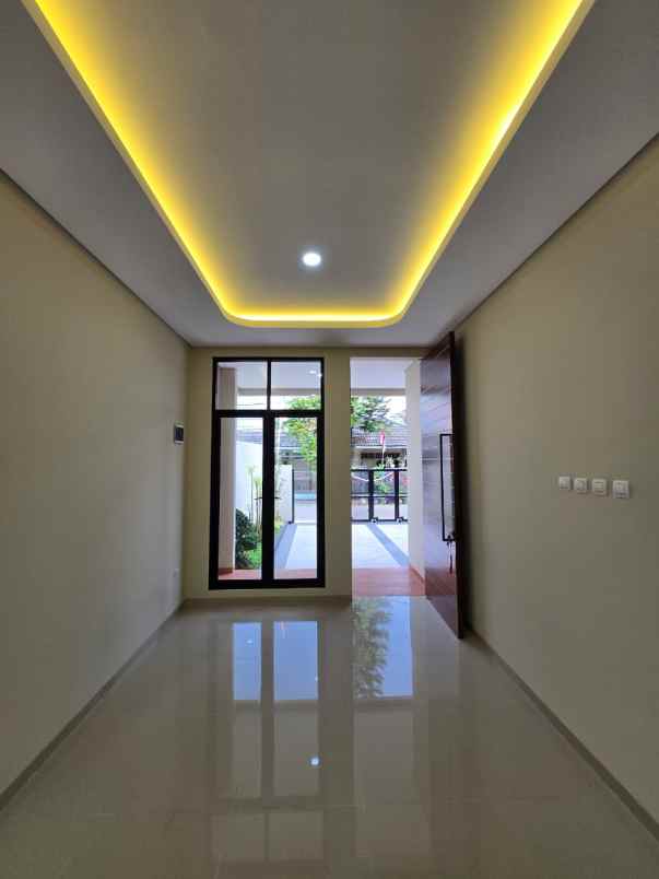 dijual rumah jatibening